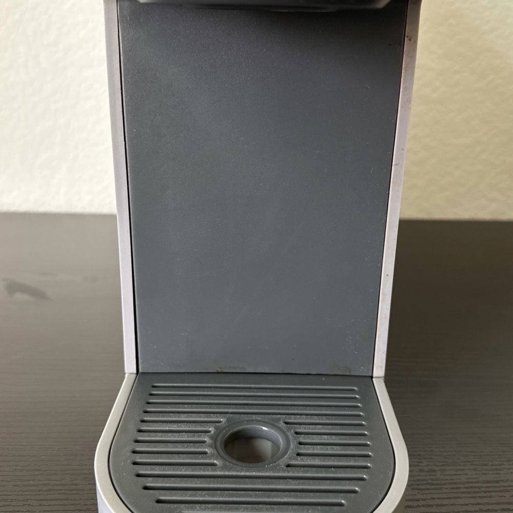 Keurig K-Slim + ICED Single Serve Coffee Maker - Picture 8 of 12